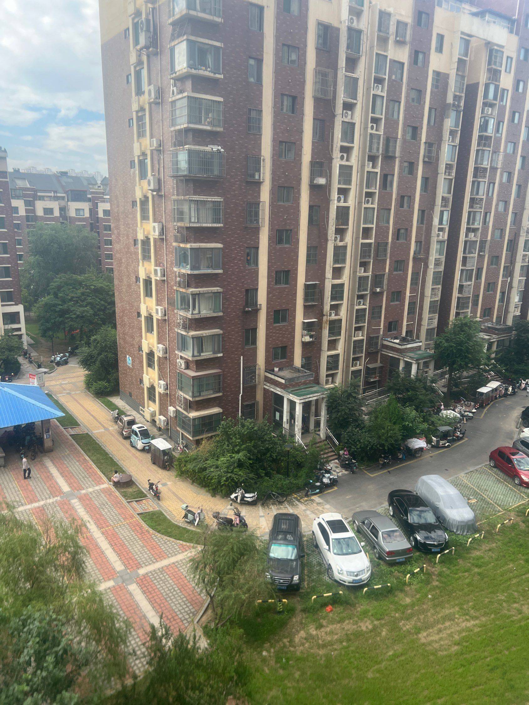 历城金色港湾