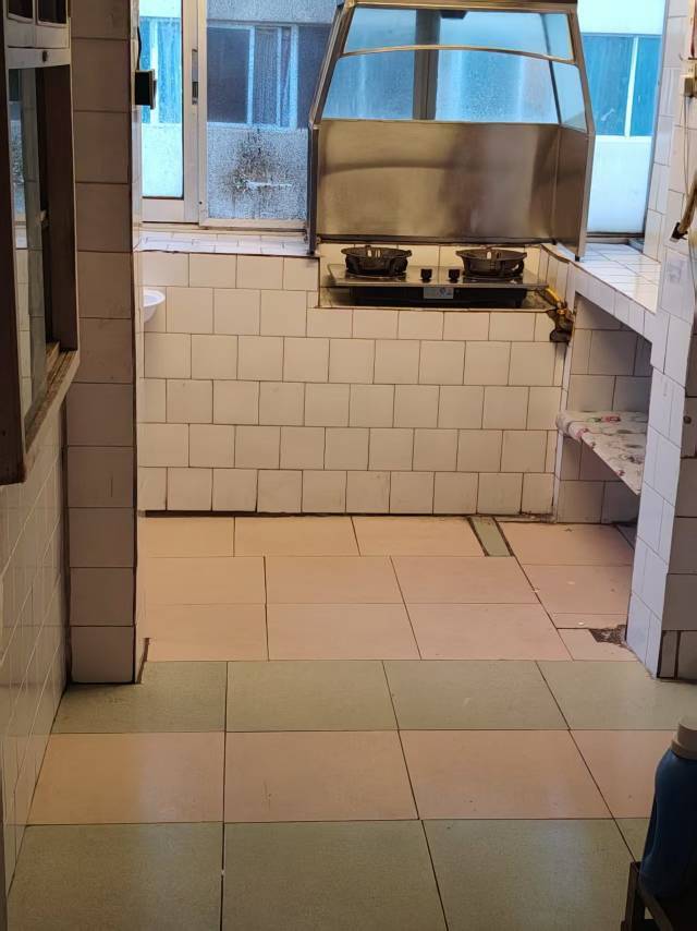 源丰酒店(昆明老街翠湖公园店)