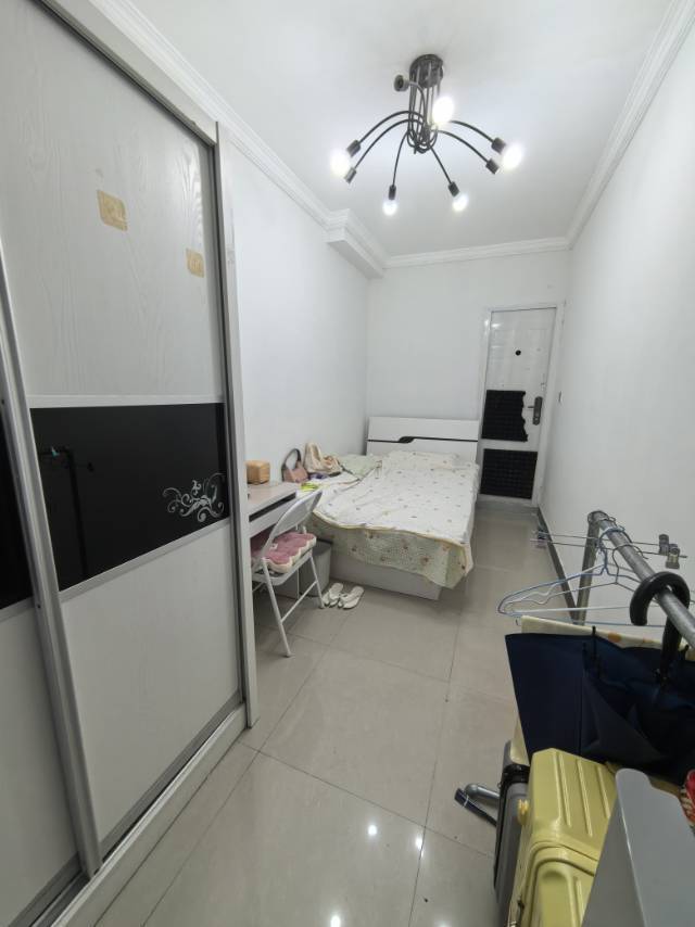大华锦绣华城一街区艾南花苑-255弄5号楼