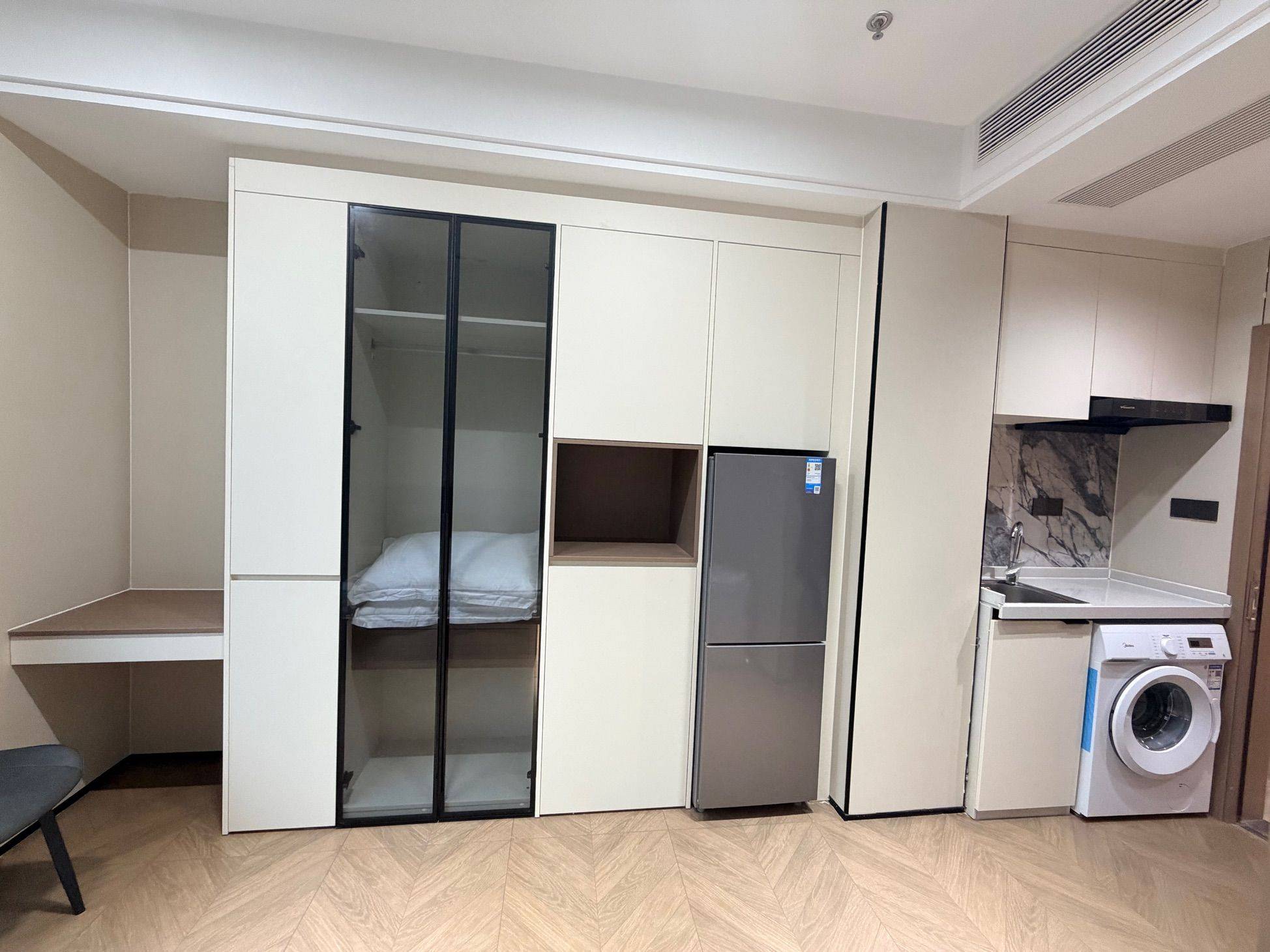 美寓服务式公寓(中山公园地铁站店)