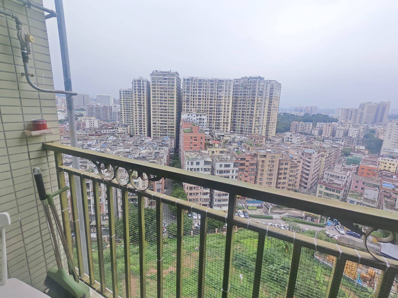 龙岗鸿润豪苑
