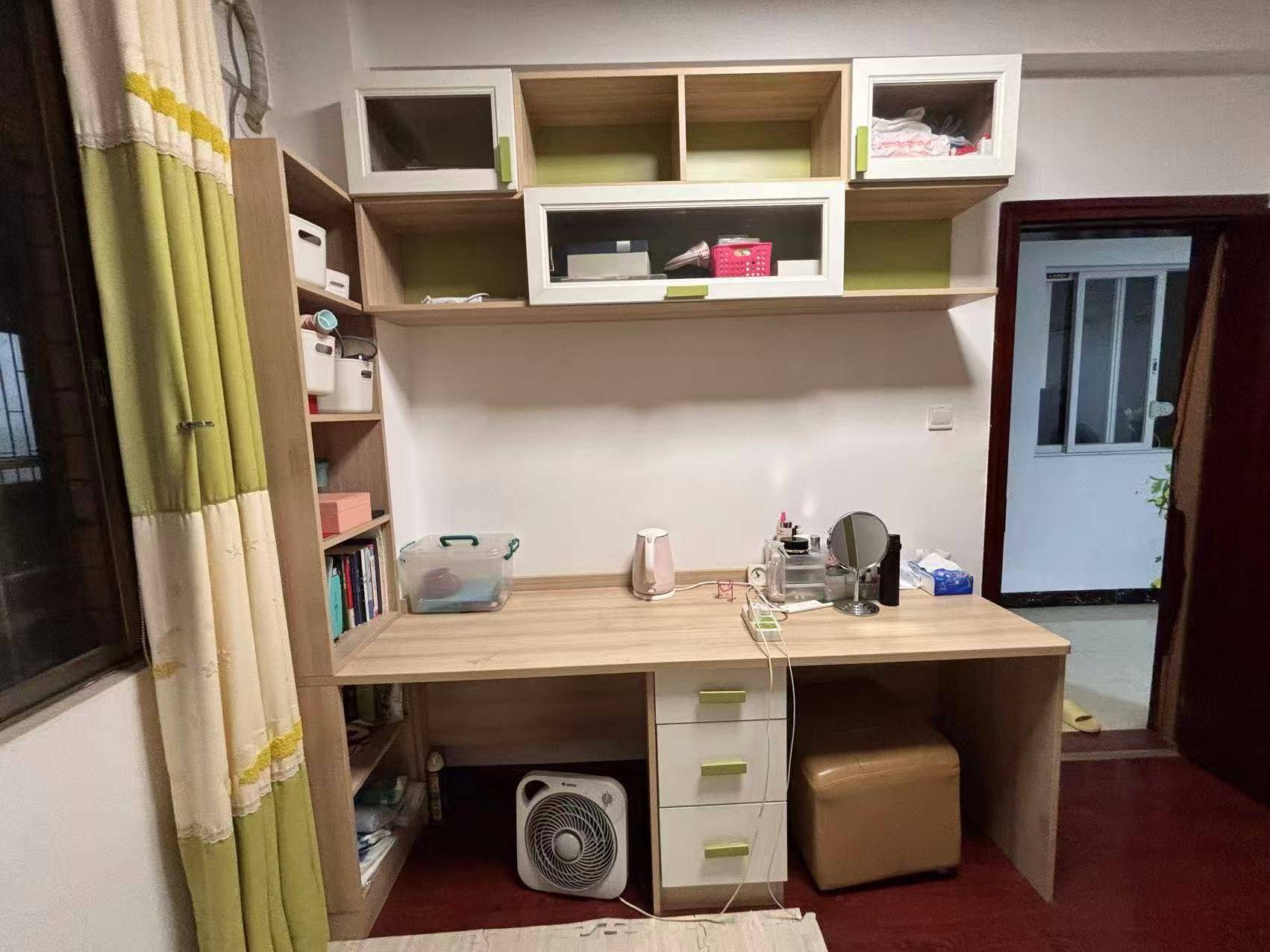 鸿燕居小区