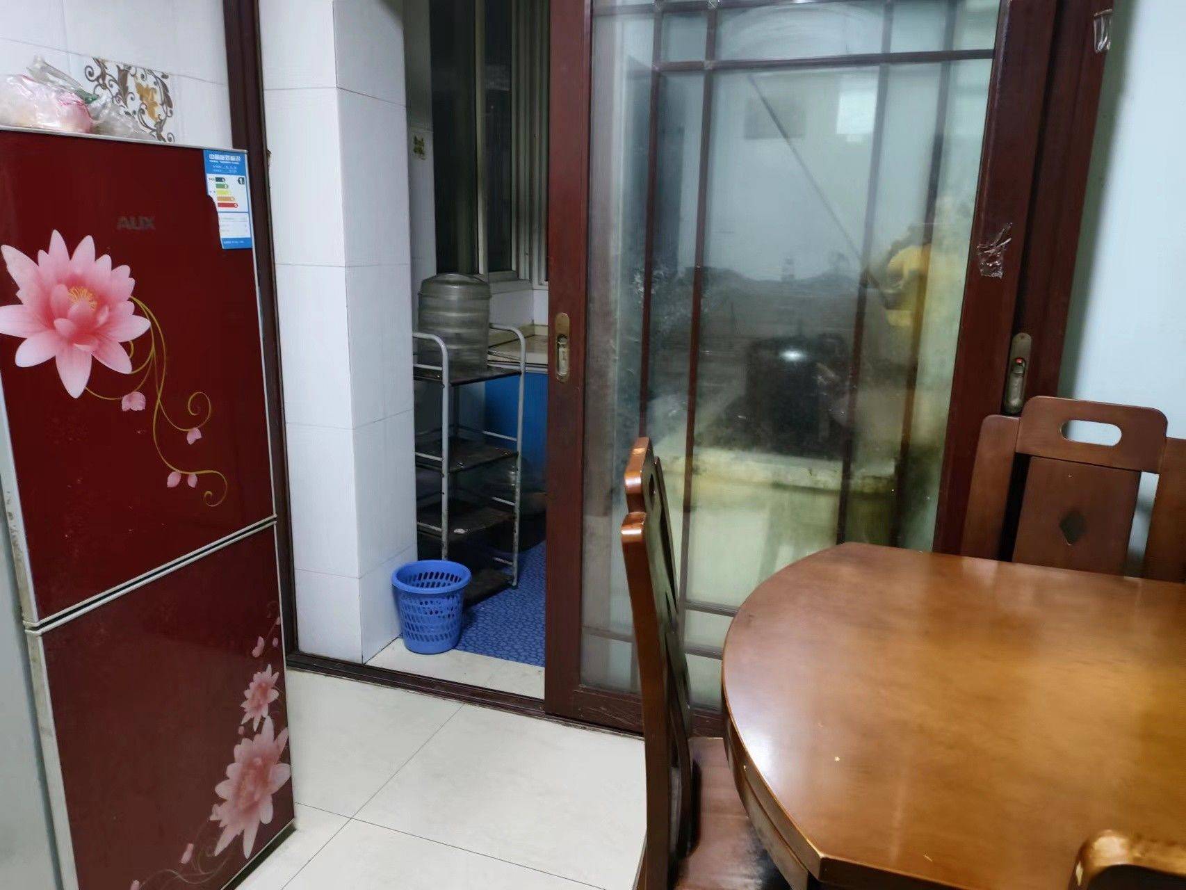 成都艺家城市酒店