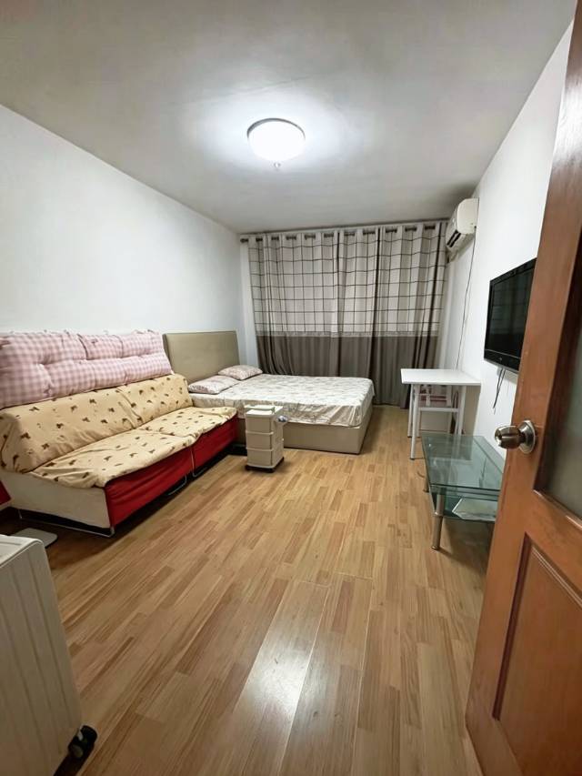 青岛台东啤酒街亚朵酒店