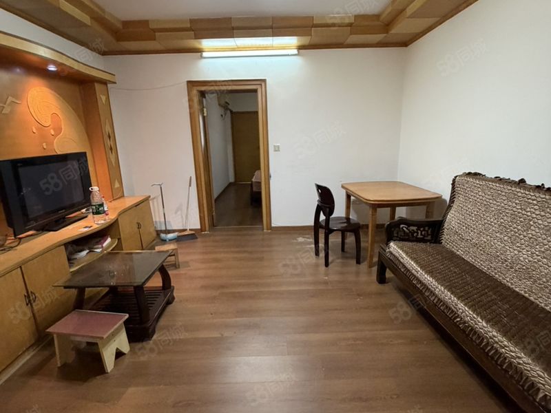 整租 | 集贤南路京安花苑3楼拎包入住