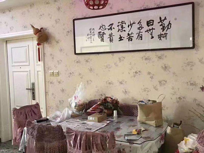 整租 | 地公路碧春园电梯7楼双室，家具家电齐全，拎包入住