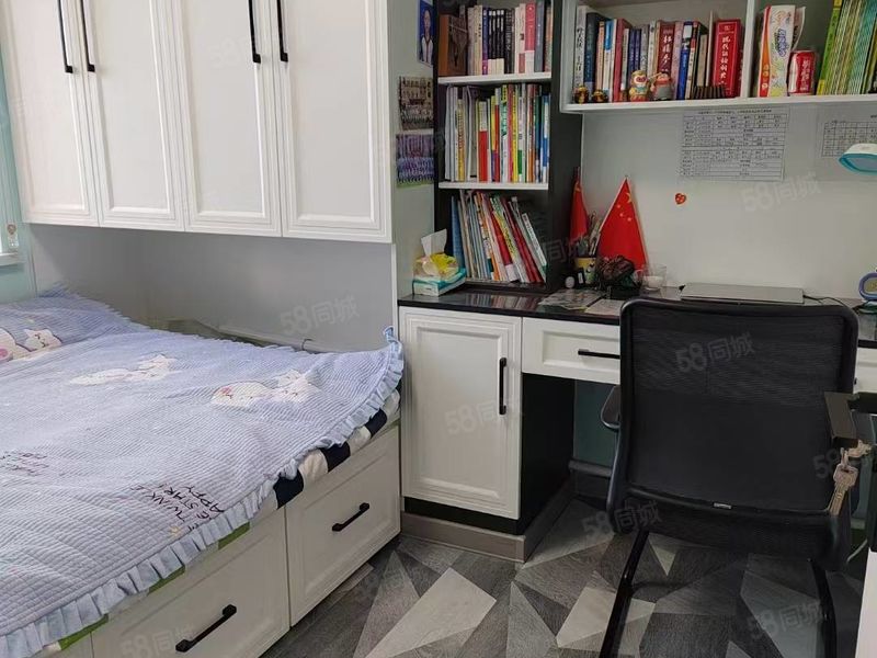 整租 | 消防胜建小区，步梯6楼双室，静装修，家电齐全拎包