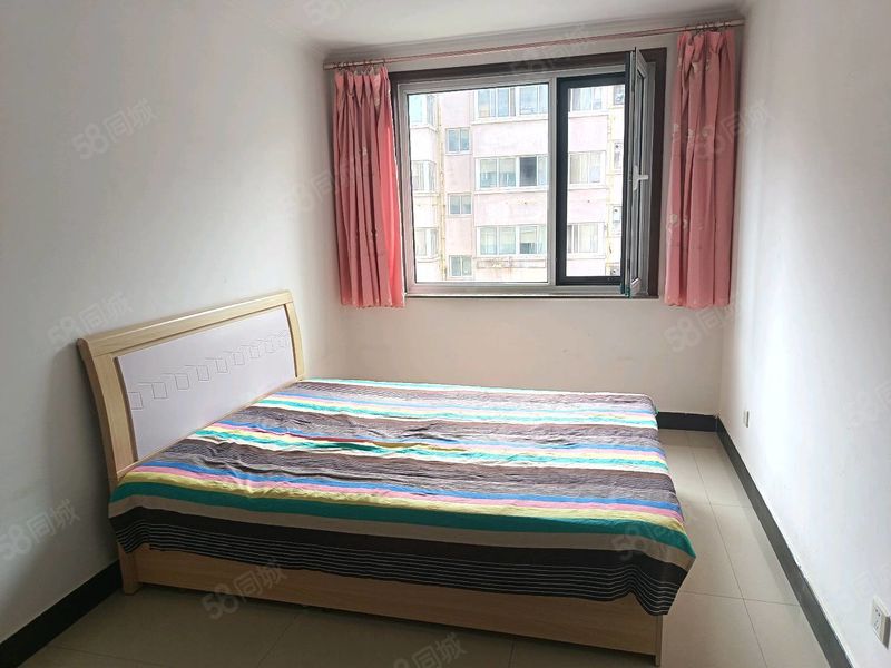 整租 | 牛圈子沟怡园小区家具家电齐全拎包入住平地没有坡