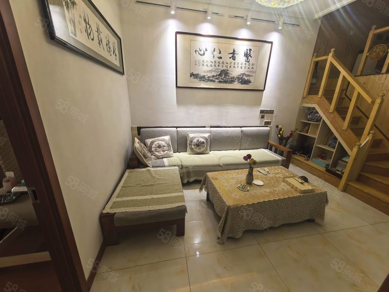 整租 | 荣景公寓附近，临街，一楼大门市，家电齐全，商住两用