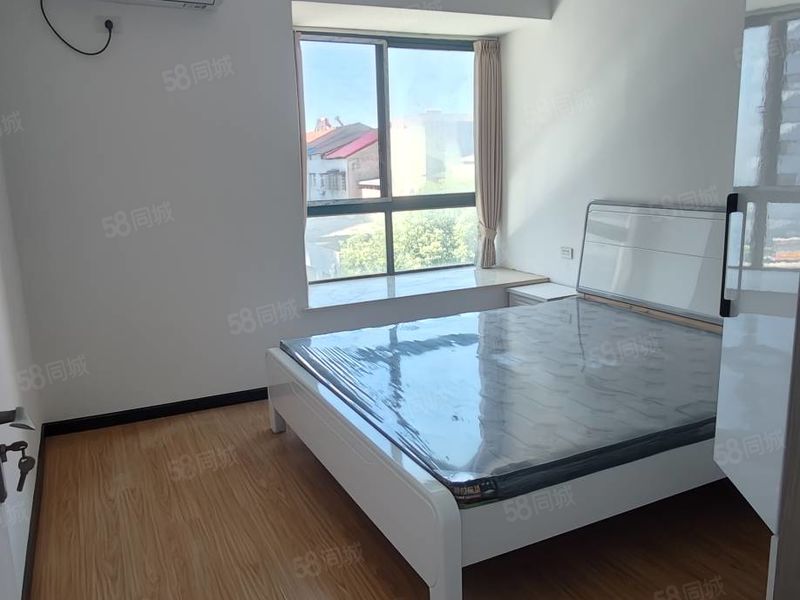 整租 | 御景名城精装两房出租，家电全新，拎包入住！