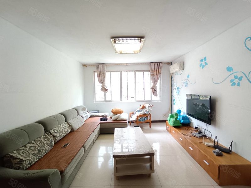 整租 | 中医院旁，旭日华庭3房3楼，家具家电齐全拎包入住