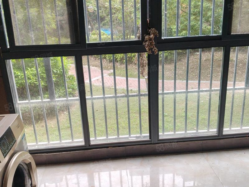 整租 | 帝景蓝湾一楼出租精装修拎包入住大仟里