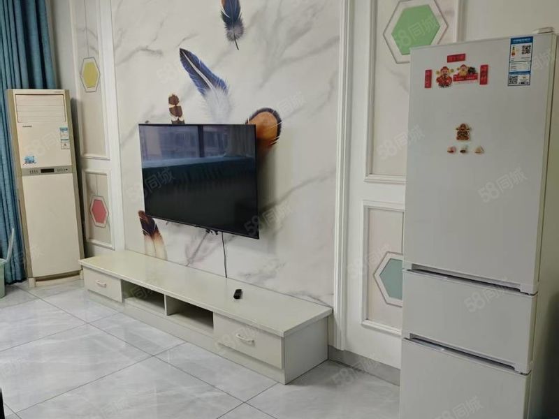 整租 | 和谐花苑小区电梯房拎包入住家具家电齐全地段位置好停车