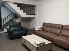 米兰印象 联排别墅 2室2厅2卫 房屋清洁 拎包入住