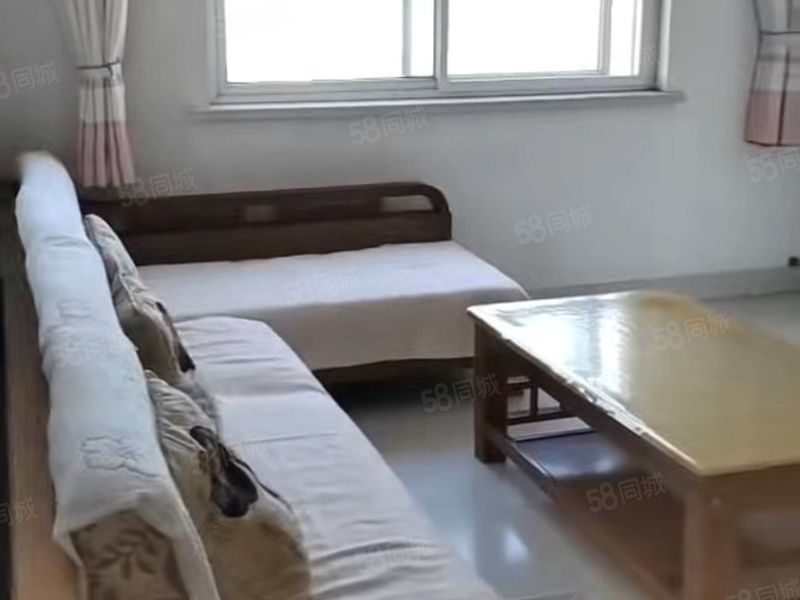 整租 | 伊园新村电梯房，家具家电齐全