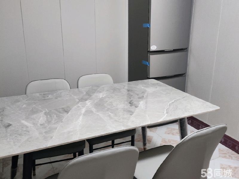 整租 | 解放中路117号小区 3室1厅1卫