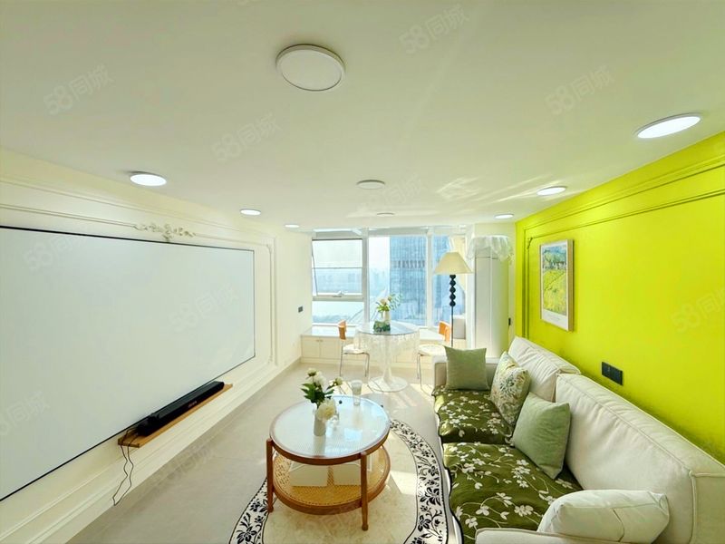 整租 | 艾溪湖东地铁口青花东岸 奶油风loft 一线湖景 拎